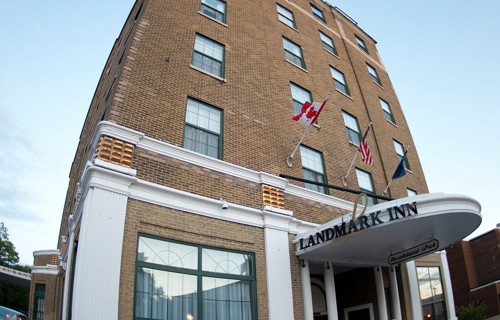 Landmark Inn Marquette Exterior photo